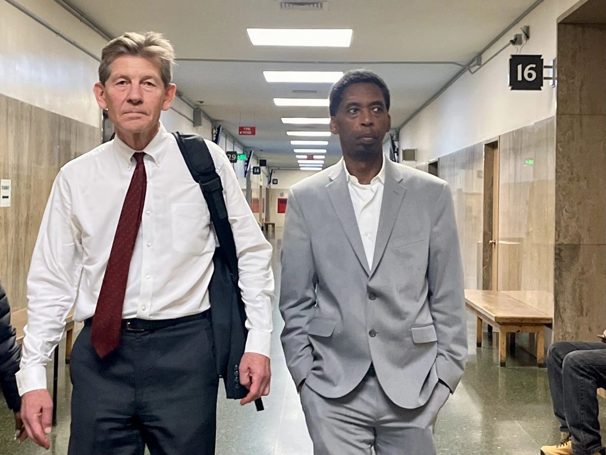 PROMINENT JOURNALIST ON TRIAL, SELF-DEFENSE, MURDER, OR POLITICS?