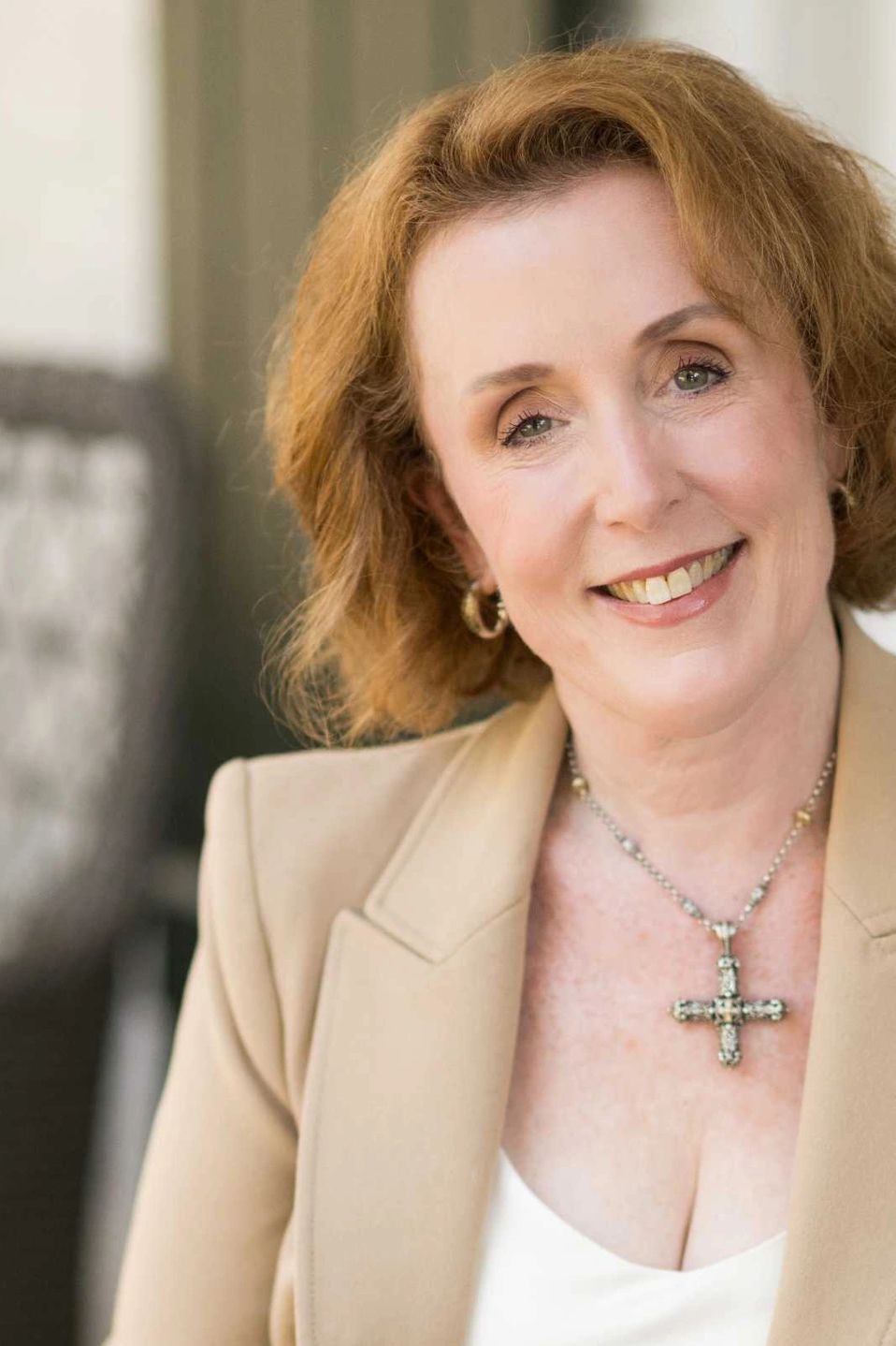 JoAnn Andrews, leadership mentor and creator of Leadership Under Pressure™, smiling in a headshot.