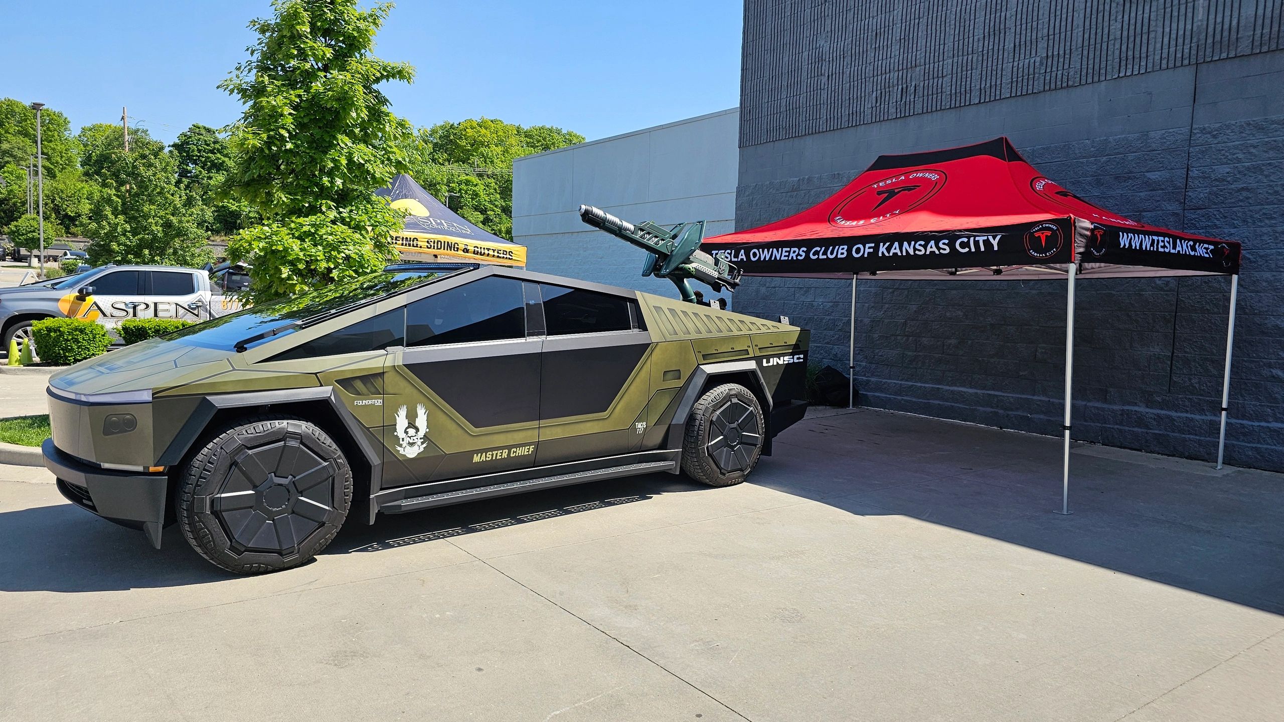 halocybertruck.com