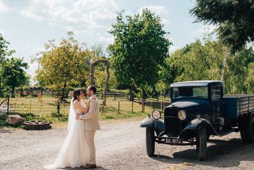 Couples portraits in the orchard