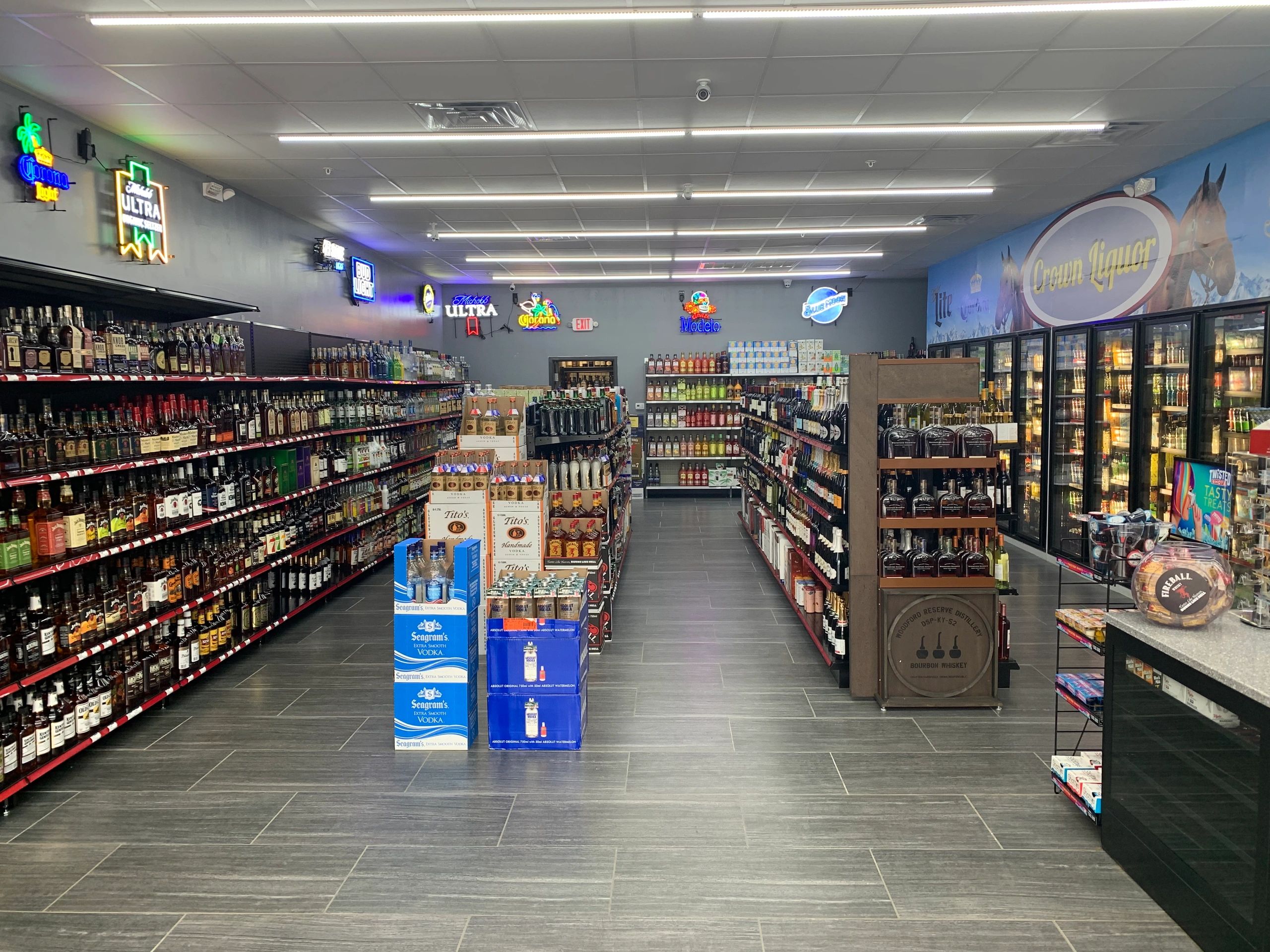 Liquor Store Crown Liquors and WINE