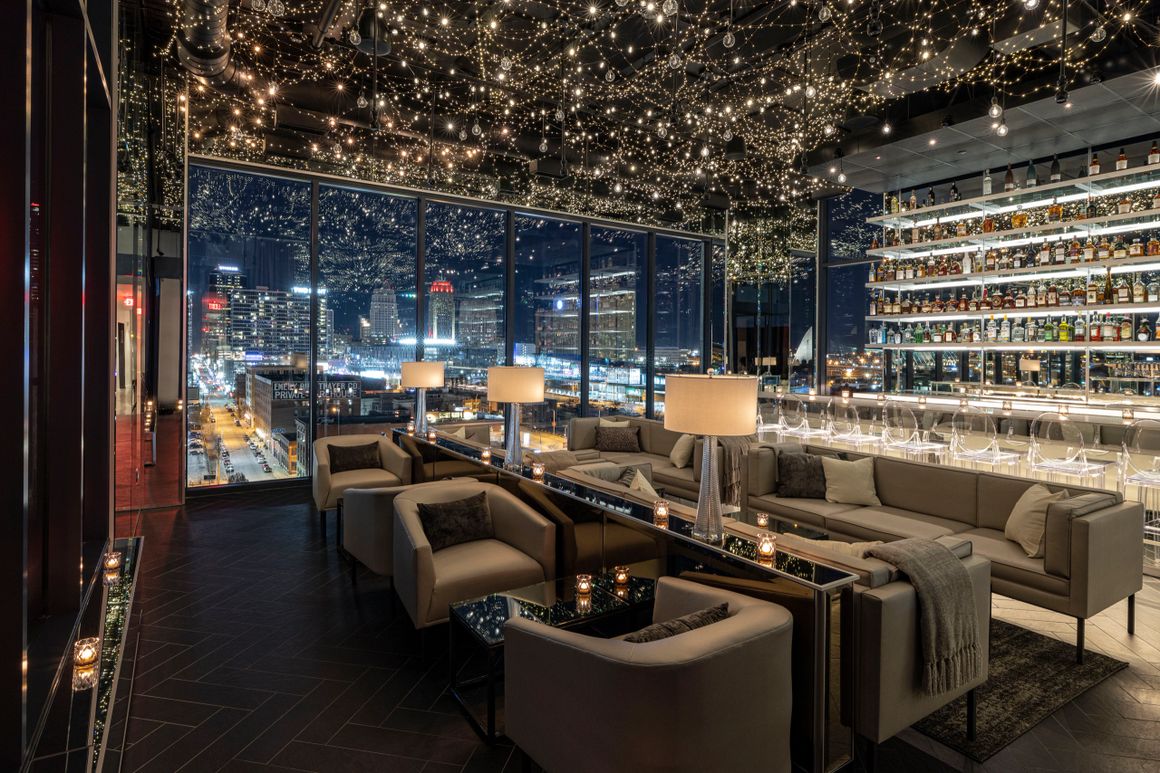 Bar photo 2