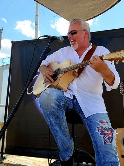 Rockin. at a fundraiser in Boerne Texas!