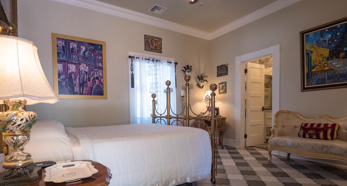 The New Orleans Room