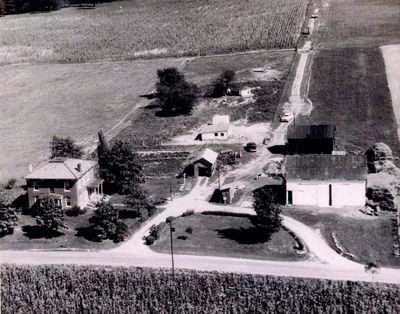 Carl & Arlettie (Miller) Schifer farm, about 1950s. Courtesy of Tom Schifer. 