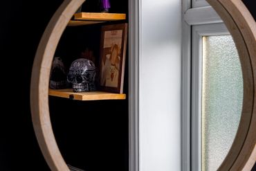 Property photography
Lifestyle image of bathroom mirror