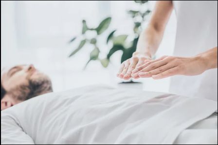 reiki hands 2.png