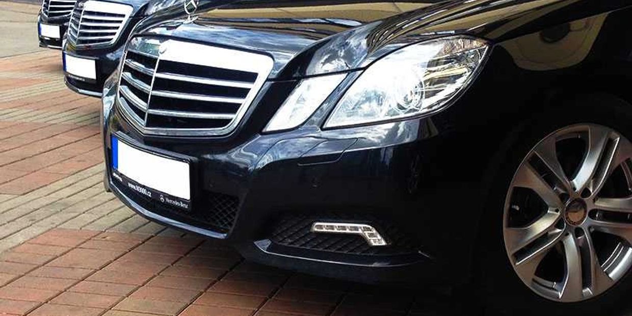 Mercedes Benz airport transportation