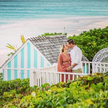 Couple portraits session at The Dunmore Resort Harbour Island ELEUTHERA BAHAMAS
Couple photos