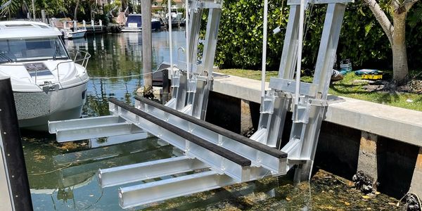 boat lift repair, boat lift install, boat lift service. jet ski lift, bumpers, floating docks, dock,