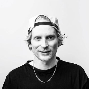Taylor Seaton Professional freestyle skier