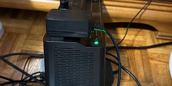 APC UPS Battery & Backup Surge Protector, 650VA,425VA Backup Battery Power Supply, BE425M.  Size: 4.