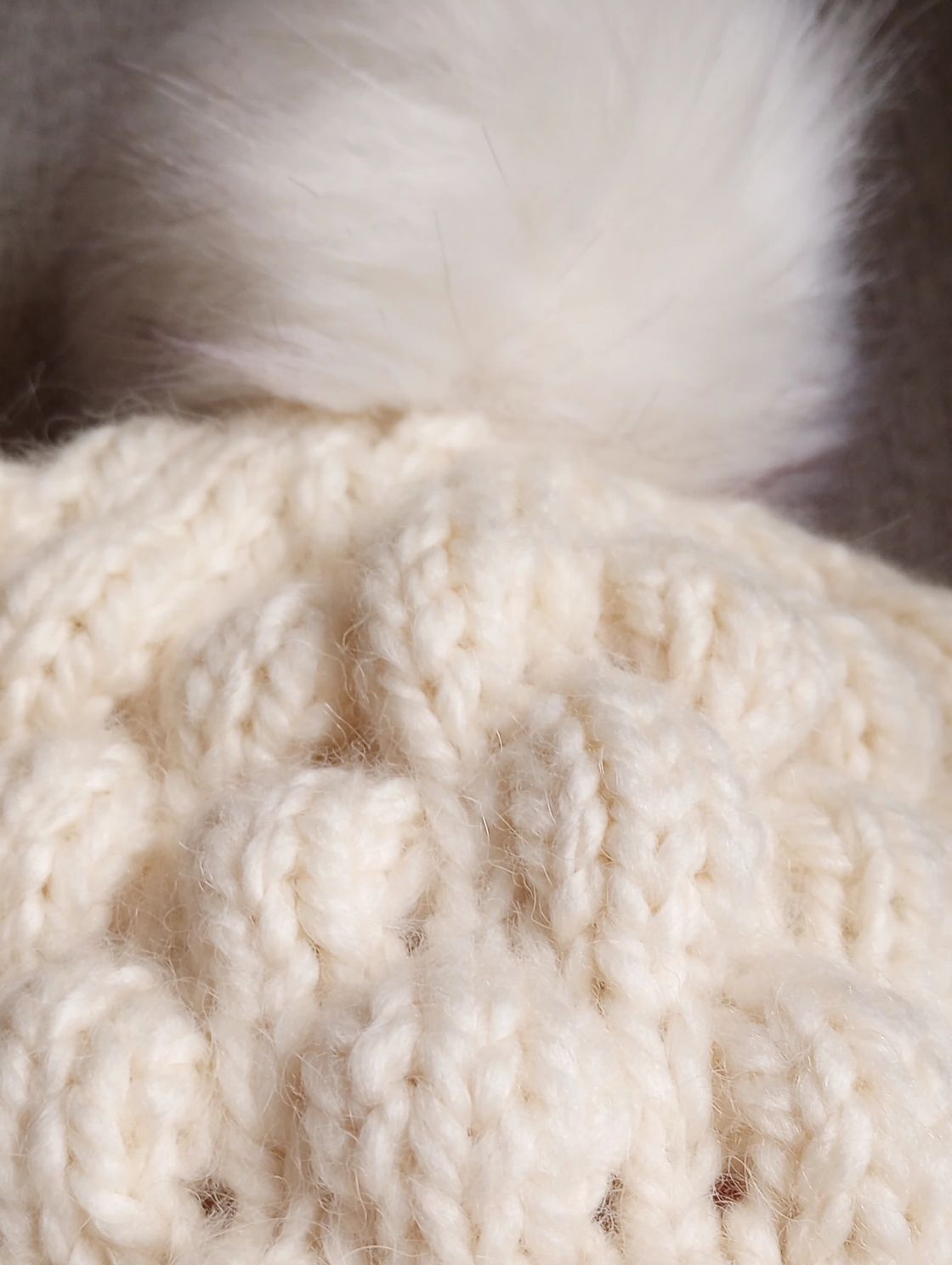 Knitted pompom hat