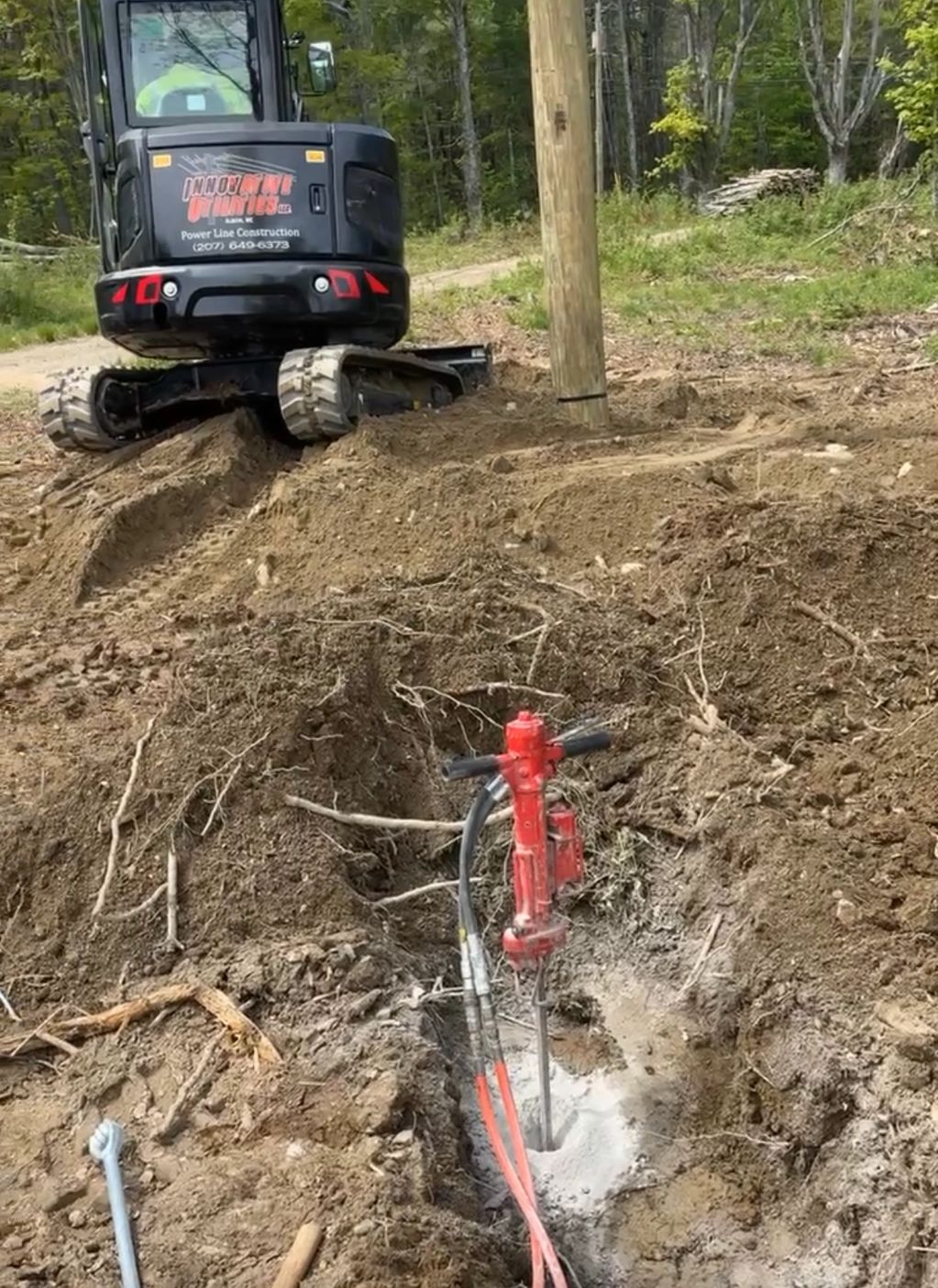 hydraulic breaker