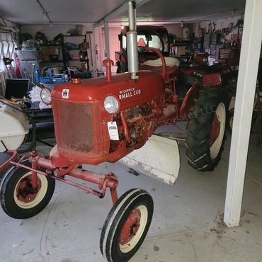 1951 Farmall Cub Tractor – With Belly Blade
