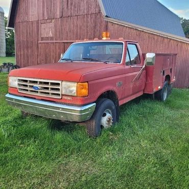 1990 Ford Diesel - Super Duty Service Truck