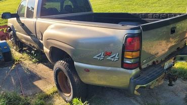 2003 Chevrolet 3500 Dually 1 Ton 4X4 Pickup Truck