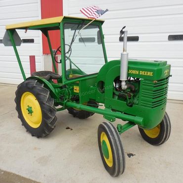 John Deere LA with Cab