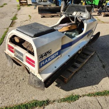 Raider 44TT Twin Track Snowmobile 440cc