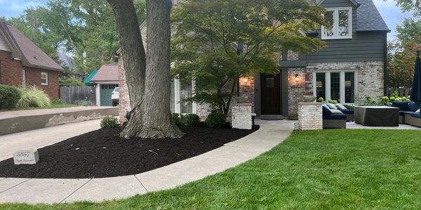 Butler Tarkington Mulch Installation