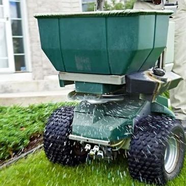 Fertilization, Weed Control, Meridian Kessler, Butler Tarkington, Indianapolis North, Broad Ripple