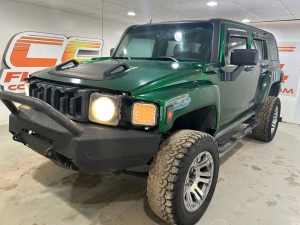 2006 Hummer H3 SUV's photo