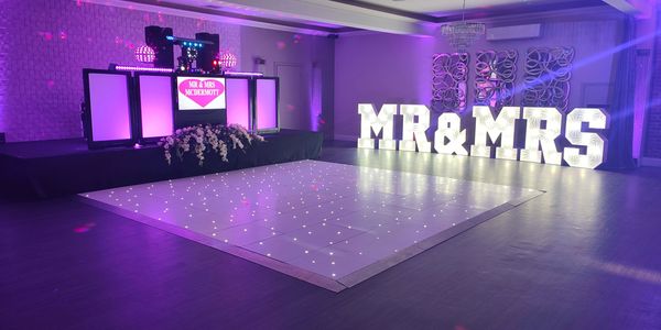 unique DJ setup at Merrydale manor