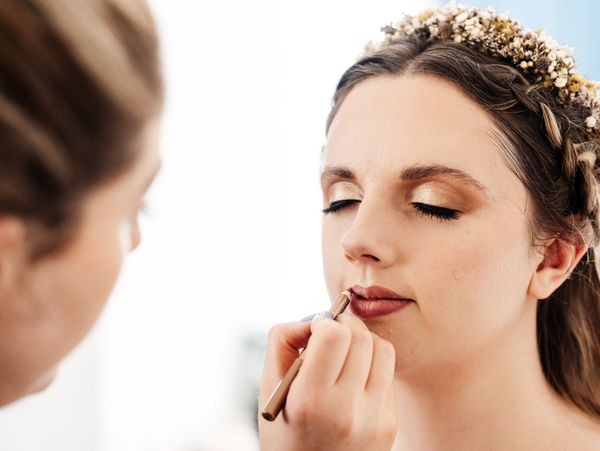 Bridal makeup. Shimmery bridal eye makeup. soft glam bridal makeup. Macclesfield bridal makeup