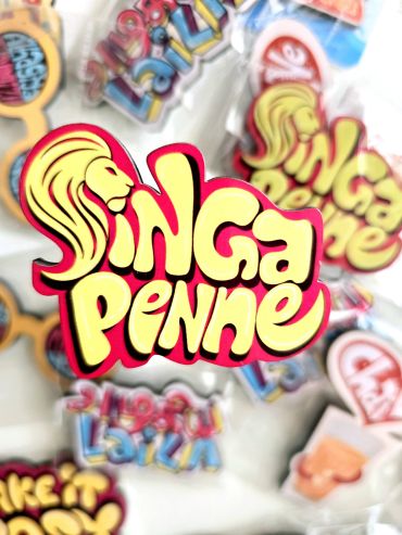 Singa Penne Badge Pin and Magnet