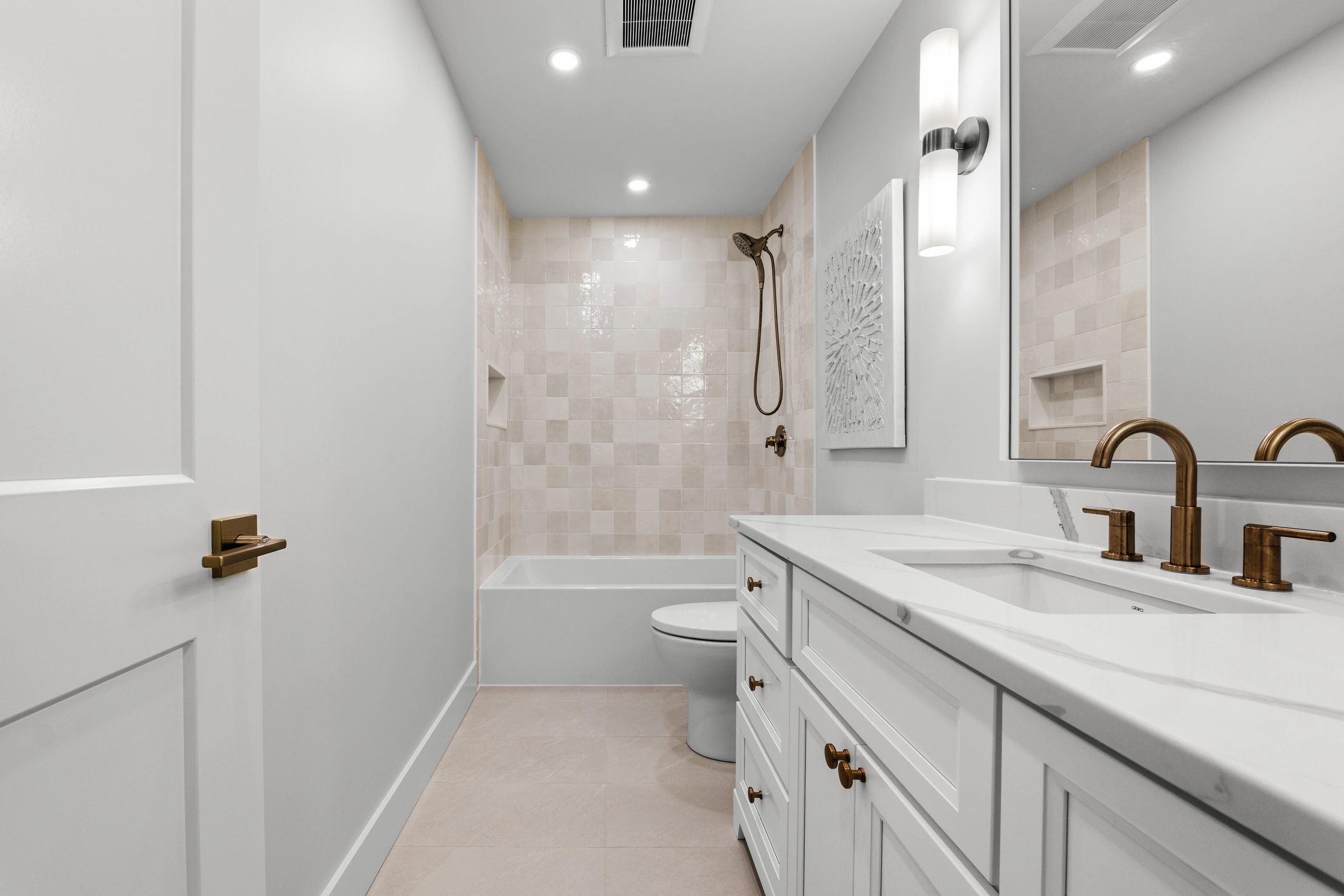 EVALA 『INITIAL』 Stunning Custom Home Projects in Hamilton
