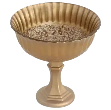 Gold Glass Compote 
7.75"L x 7 "W x 5.75"H
QTY: 20
