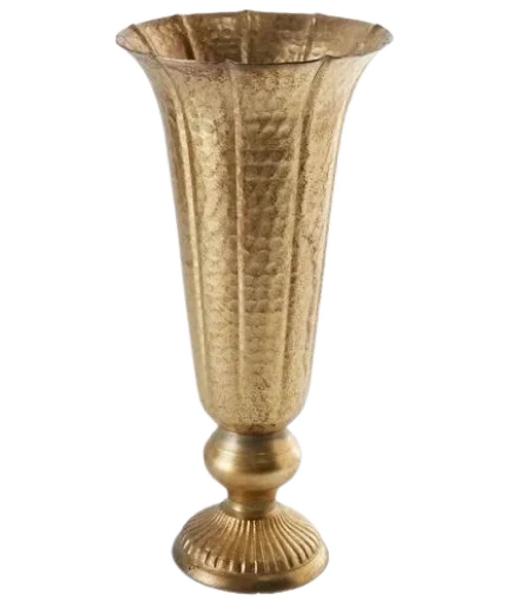 Distressed Gold Metal Flute
6.5"L x 14"W x 6.5"H
QTY: 2
