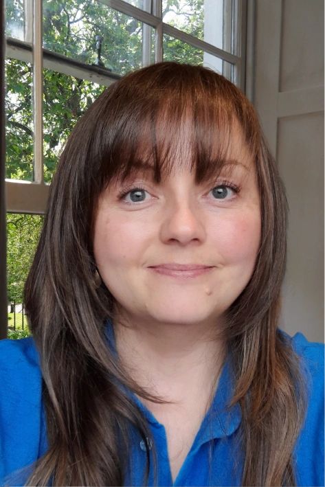 Qualified online therapist offering calm, professional support for anxiety, stress and low mood
