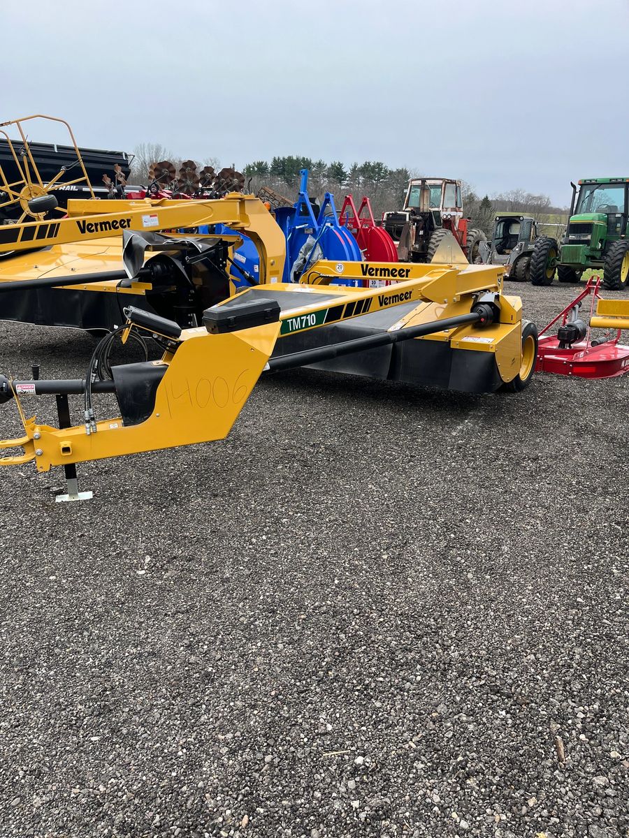 Tm710 NEW VERMEER TM710 TRAILED MOWER