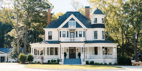 Dazzling Charm and Closeness: Divulging the Excellence of Wedding Venue Wake Forest Nc