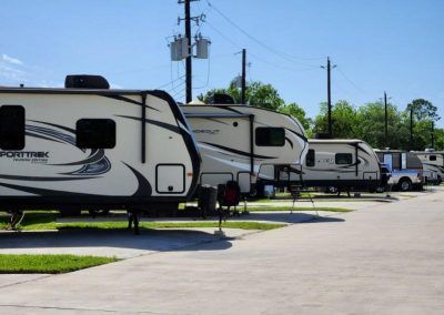 Jackie's Place RV Resort RV park in Kemah, TX (photo 4)