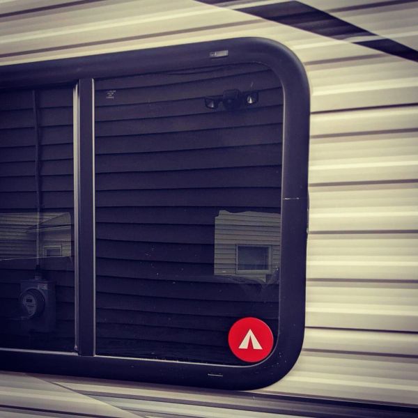 B4B logo decal