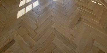 Top Notch Wood Floors Emerald Coast Wood Floor Installation - Herringbone Wood Floor Pattern