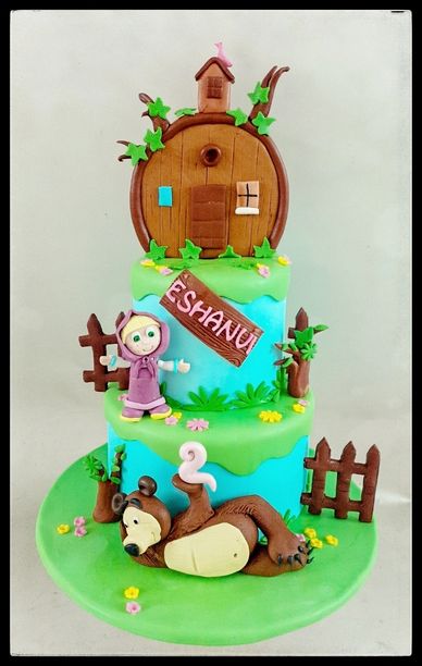 Masha and the Bear customized cake
