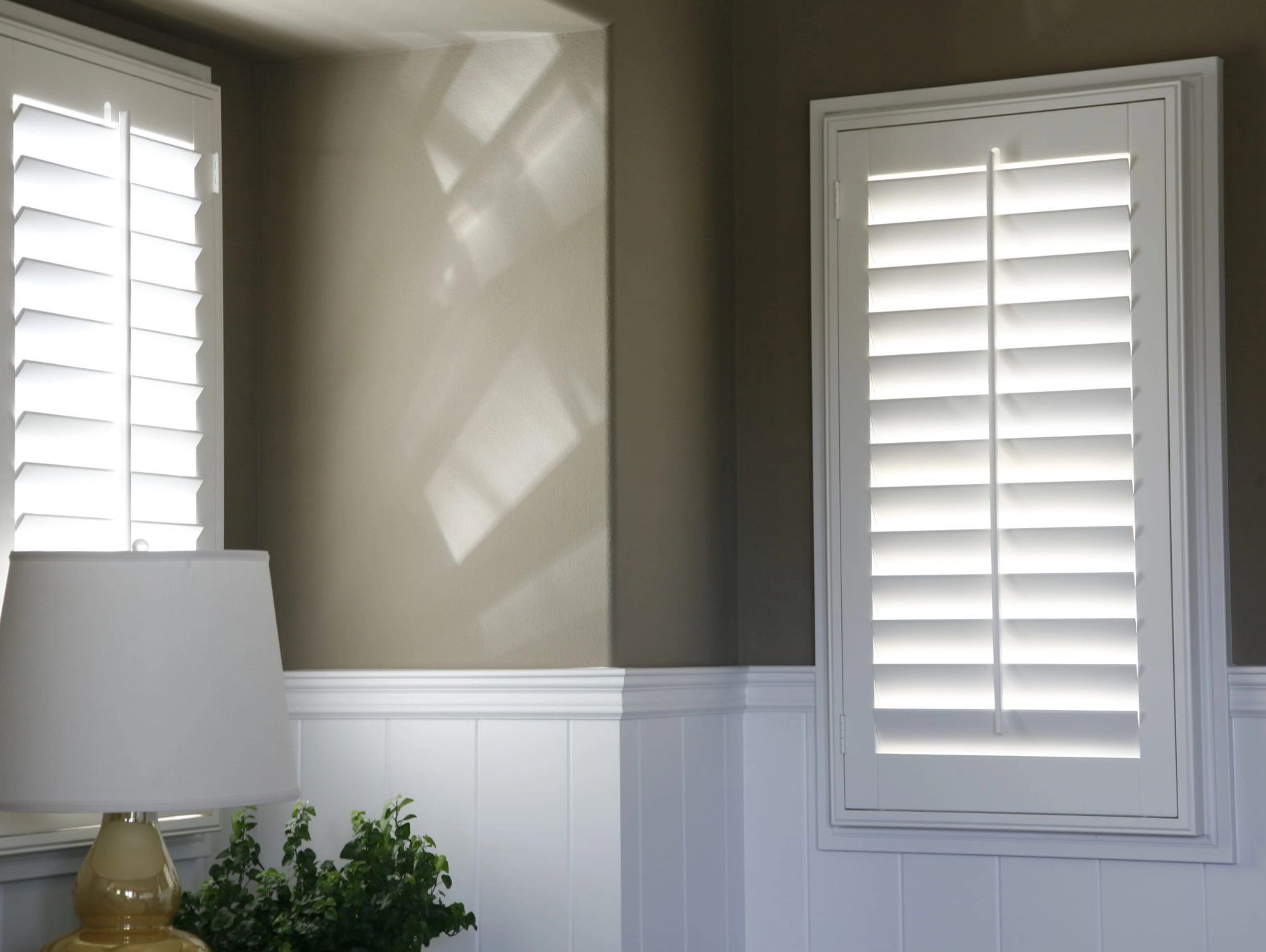 shutters visible tilt