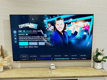 Wall mounted TV Mount Eliza