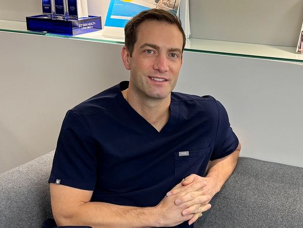 An image of Iain Anderson Plastic Surgeon at his Newcastle Clinic