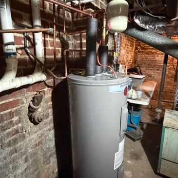Electric and gas water heater installation in Chattanooga, Tennessee