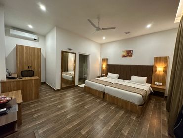 Superior Room Twin Bed_Jungleciti House Kaziranga National Park, Assam India