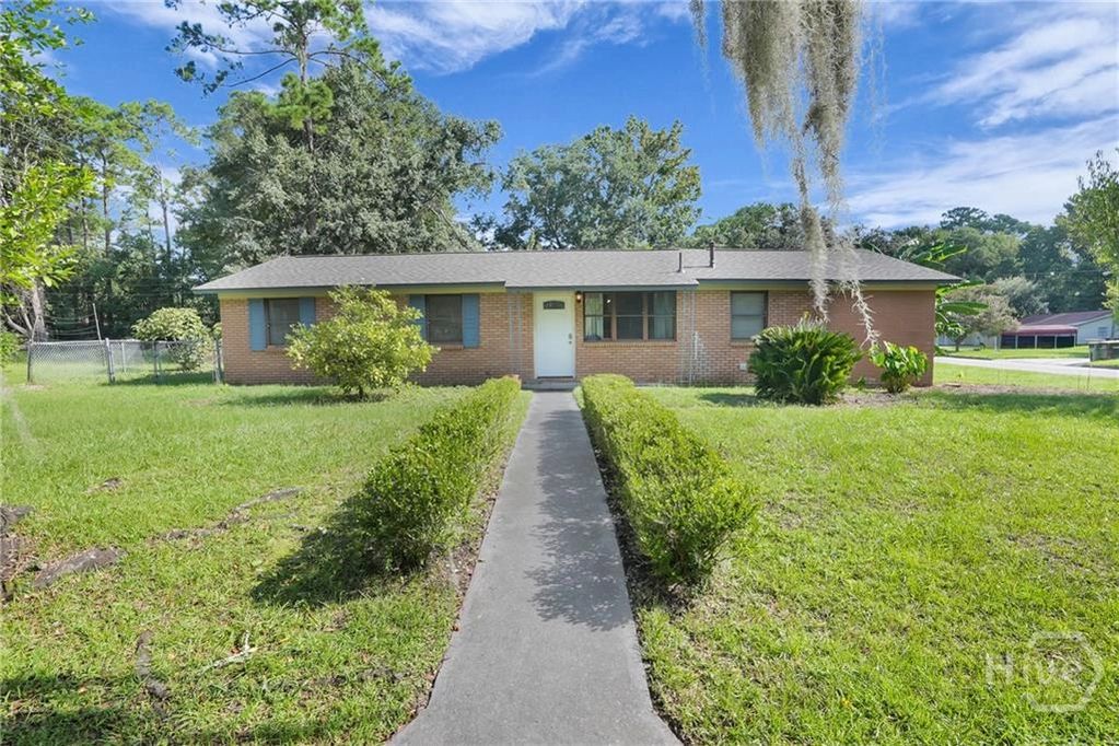 2222 Bacon Park Drive, Savannah, GA 31406