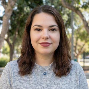 Nicola Montesin, Reminiscence Therapist 
& Memory Trainer 