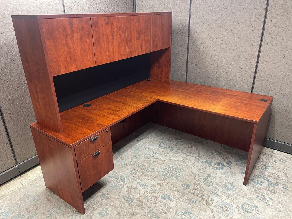 This is a good starter desk. It has some wear but other than that fading it's in good condition. $27