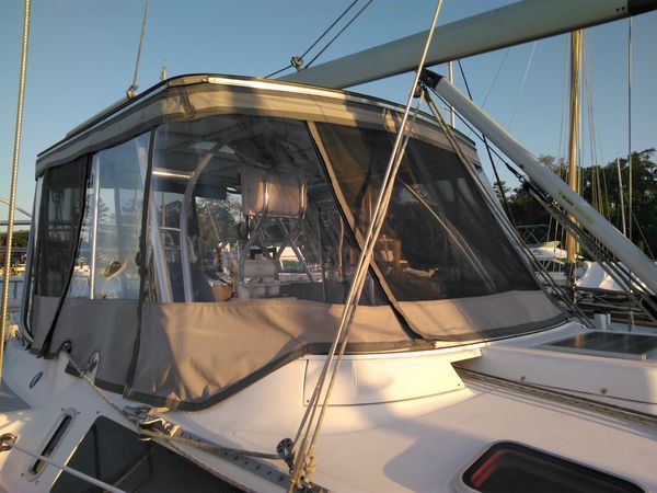Hunter sailboat custom center cockpit enclosure