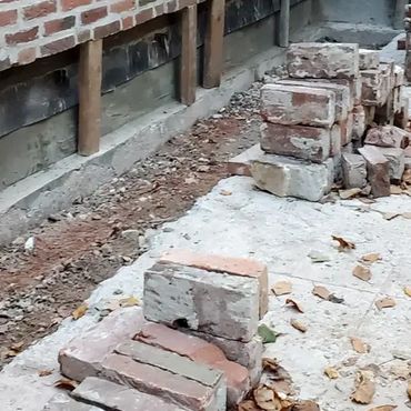 Continuous interior lead flashing pan