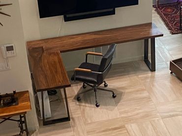 Walnut Desk, MSC Woodwerks, Woodworking, Black Walnut